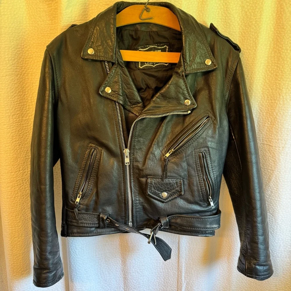 Ladies leather jacket - Picture 2 of 11